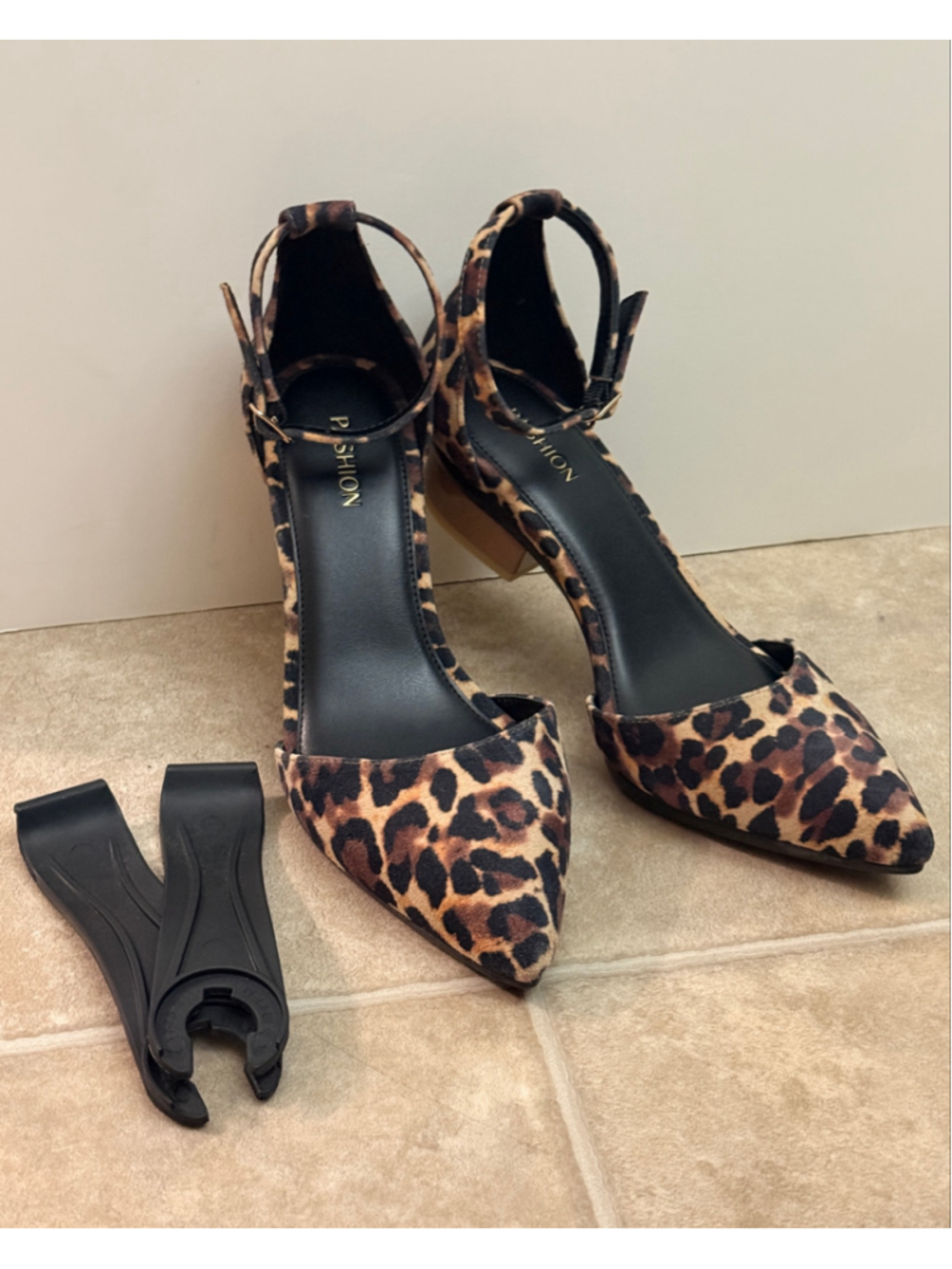 Women's Pashion Leopard Print Ankle Strap Heels